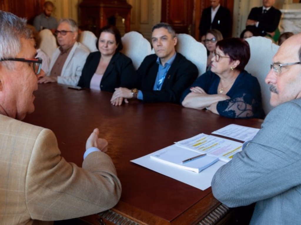 Novos diretores serão capacitados para gestão escolar em curso online