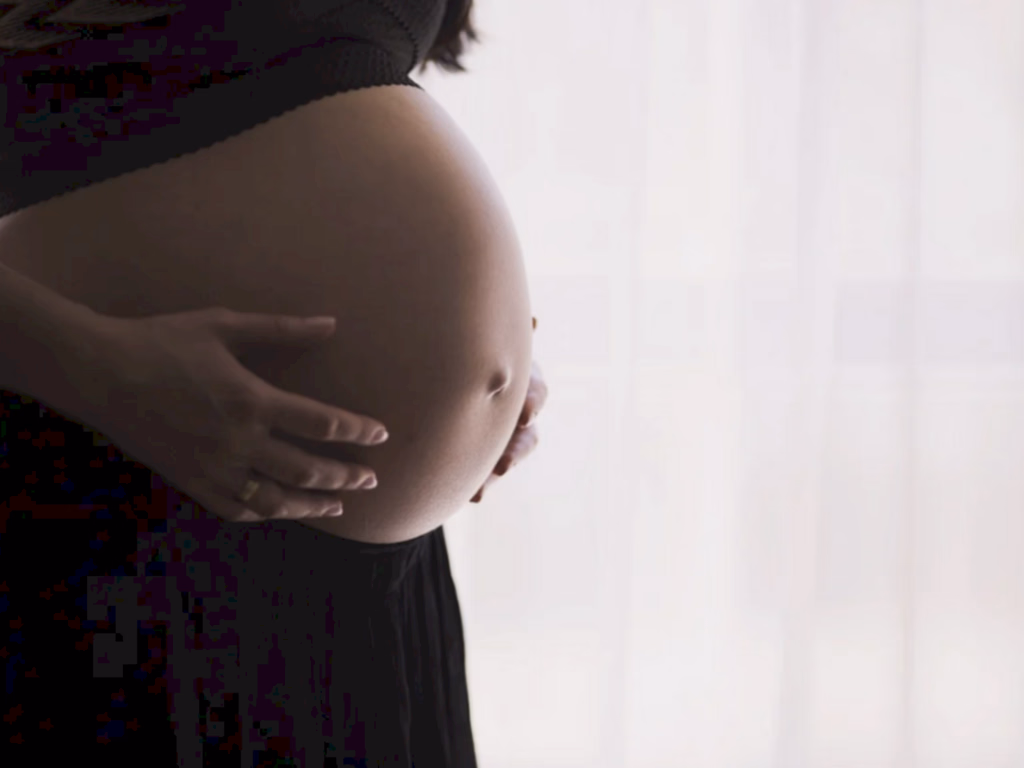 Vacinação para grávidas e puérperas está suspensa