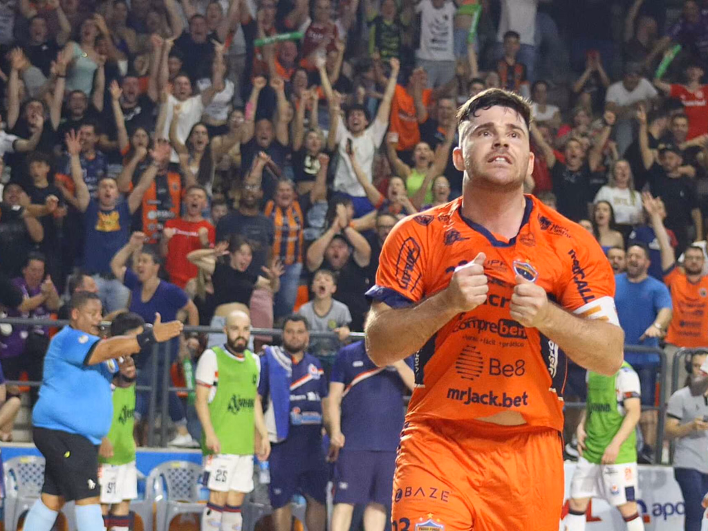 AEU joga tudo contra o Passo Fundo Futsal