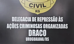 Dupla é presa com mais de 120 porções de drogas