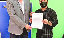 Janela para deputados trocarem de partido abriu nesta quinta-feira