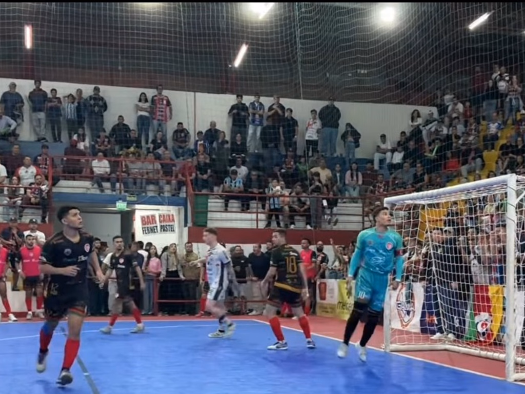 Uruguaianense garante vaga nas quartas de final