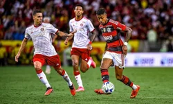 Projeto de hidroginástica atende mais de 100 pessoas