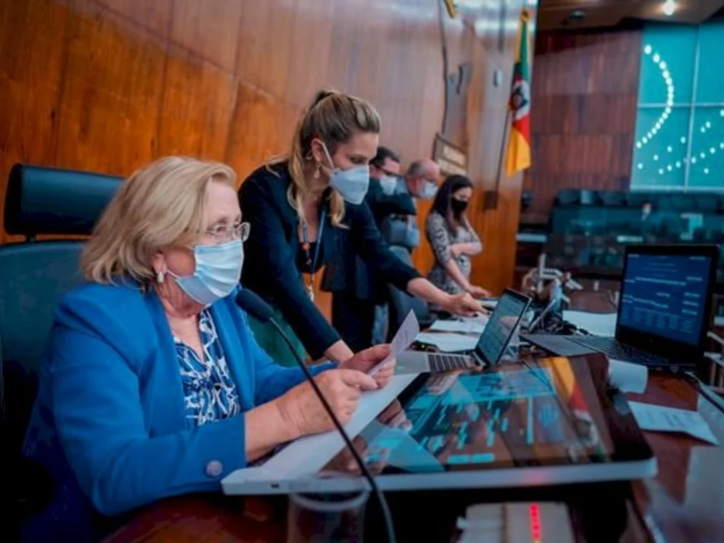 Deputados aprovam cotas para negros nos concursos públicos do Judiciário