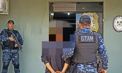 PRF prende homem com 30 mil maços de cigarros