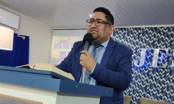 Pastor é executado em frente ao seu estabelecimento comercial