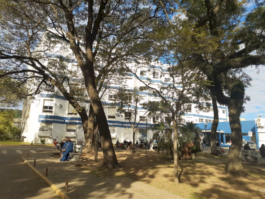 Mais dois pacientes recebem alta hospitalar