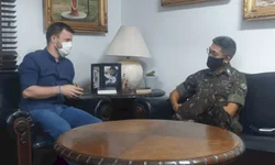 Bolsonaro sanciona Orçamento 2022 com vetos parciais e aumento a servidores