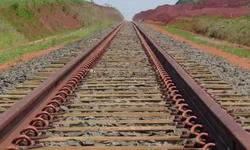 Líder do governo debate sequestros judiciais em reunião com Prefeito