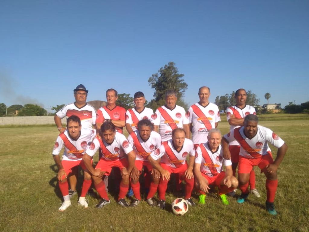 Barcelona vence a terceira partida seguida e assume a liderança da Liga Cinquenta e Cinco