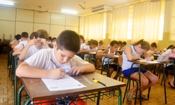 Alunos do nono ano serão avaliados em ciências a partir de 2019