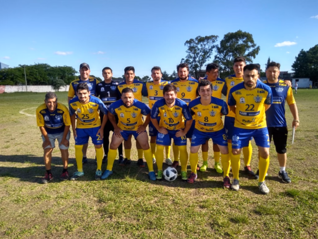 Cidade Alegria vence e mantém liderança isolada