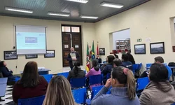 Vereadora propõe implantação do programa “Banco Vermelho”