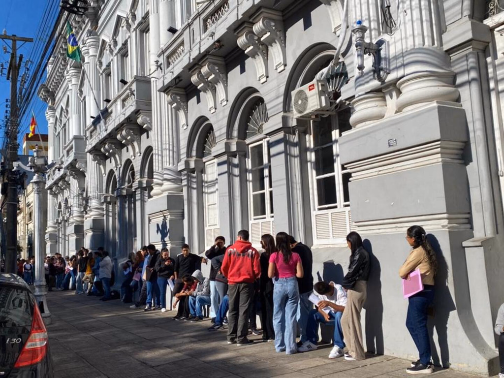 Feirão do Emprego atendeu mais de mil pessoas