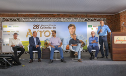 Soluções rendem homenagens na Abertura da Colheita do Arroz
