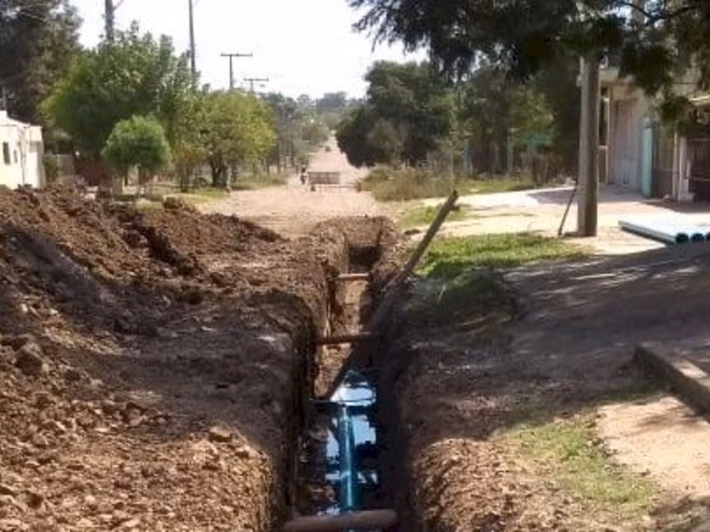 BRK substitui rede de água na rua Eustáquio Ormazabal