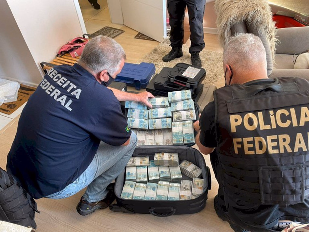 Deflagrada operação de combate ao contrabando de cigarros e trabalho escravo