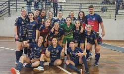 Projeto de hidroginástica atende mais de 100 pessoas