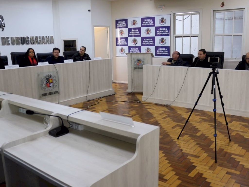 Município não cumpre gastos mínimos com educação e saúde