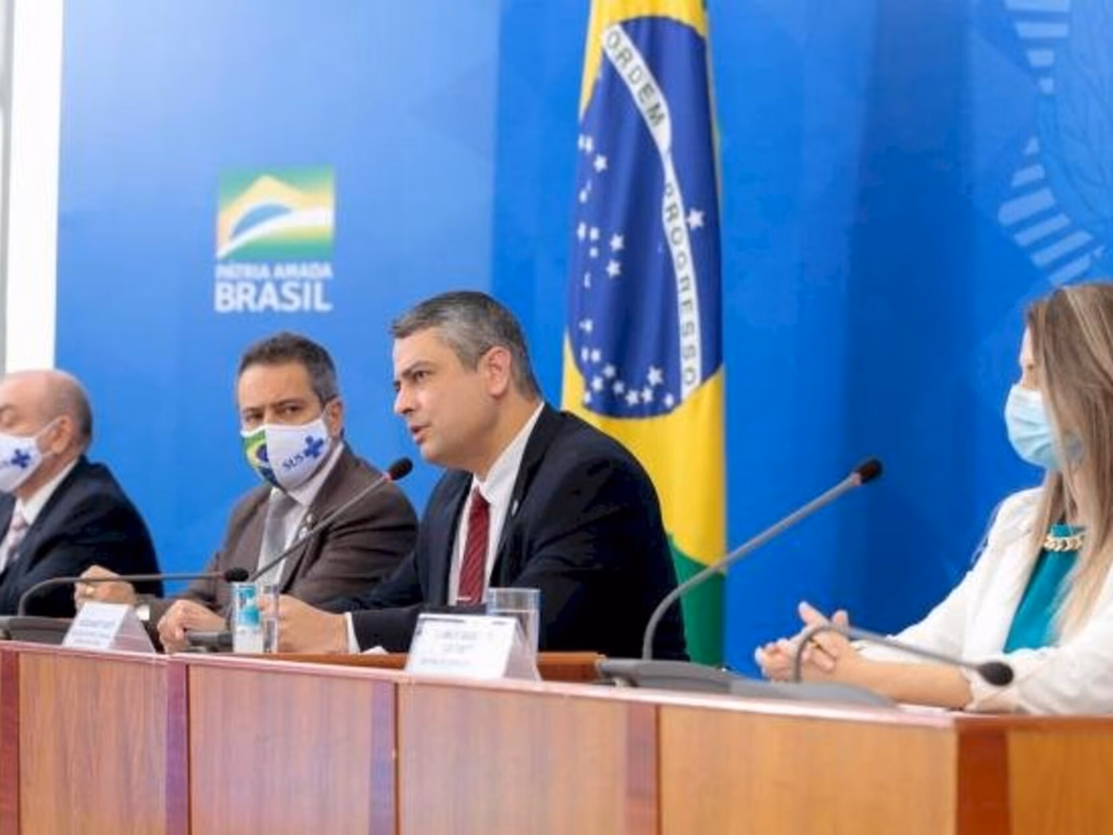 Brasil entra em parceria para produção de vacina contra covid-19