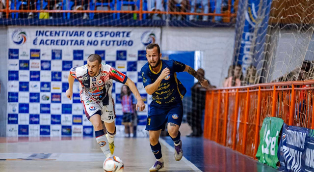 Uruguaianense vence fora de casa e mantém liderança isolada