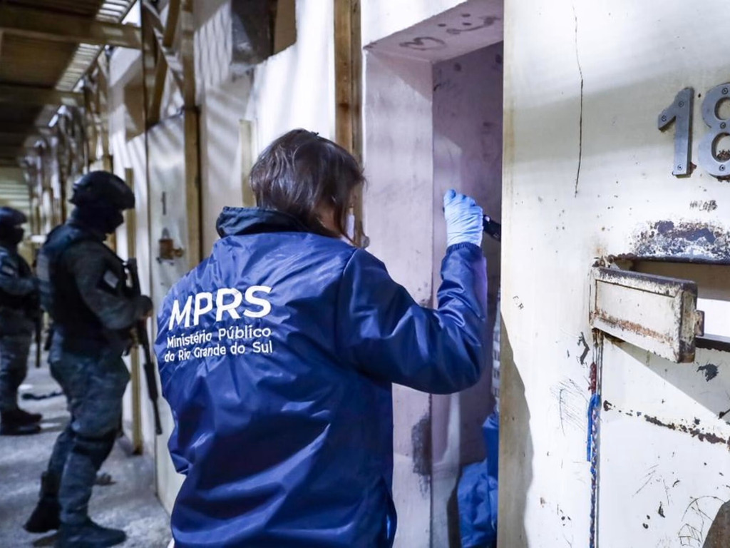 Gaeco realiza operação na Penitenciária Modulada