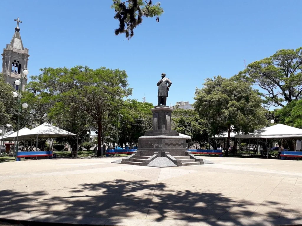 Começa a 43ª Feira do Livro de Uruguaiana