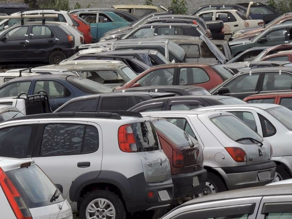 Detran/RS oferta 662 veículos e sucatas em leilão virtual