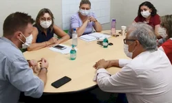 Thaís Aramburu assume função na diretoria do Cosems/RS