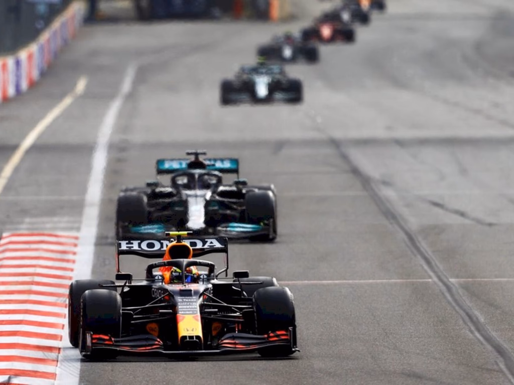 Verstappen bate, Hamilton erra e Sergio Pérez vence o GP do Azerbaijão