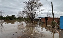 Prefeitura abre terceiro abrigo para atingidos pela cheia