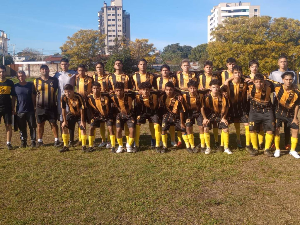 Uruguaiana sofre goleada em casa