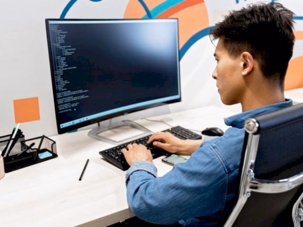 Abertas inscrições para programa de formação desenvolvedores