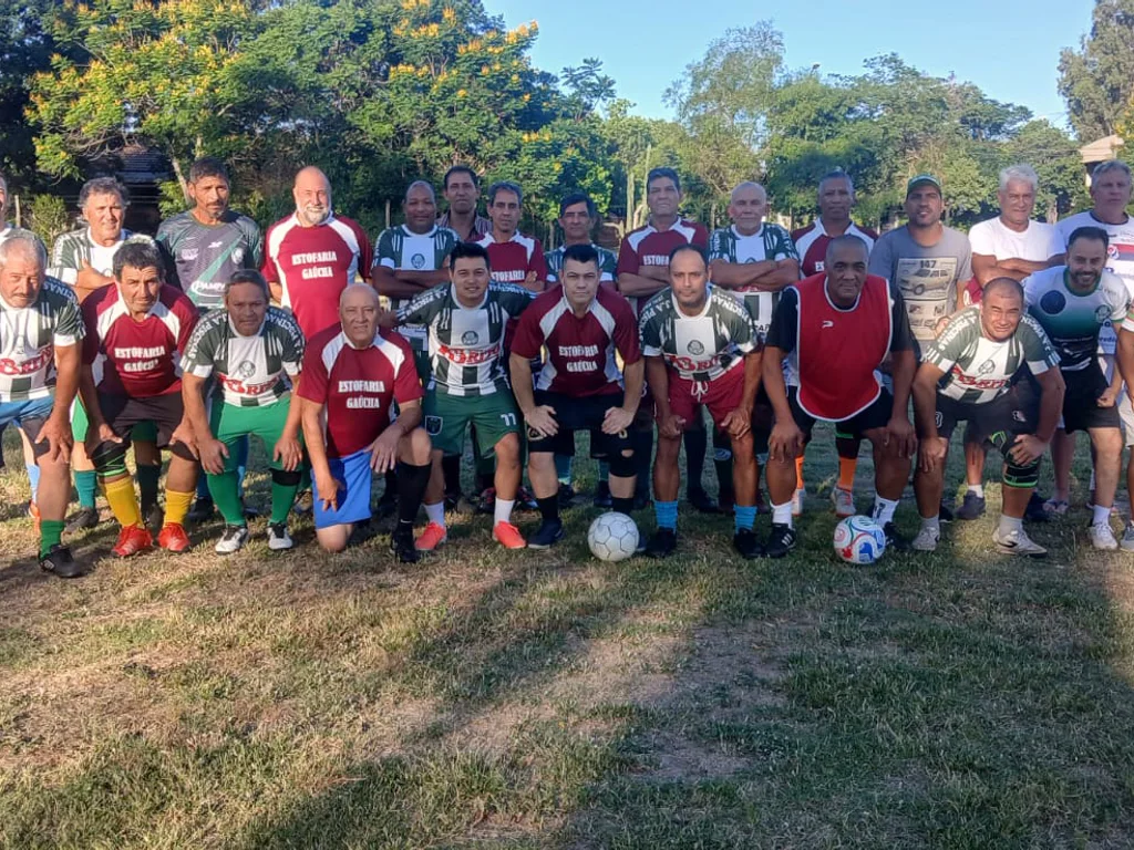 Amigos do Palmeiras vencem amistoso Cinquentão 2 a 1