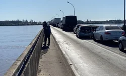 Ponte Internacional está em meia pista