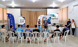 Marduque e Manchester avançam às semifinais