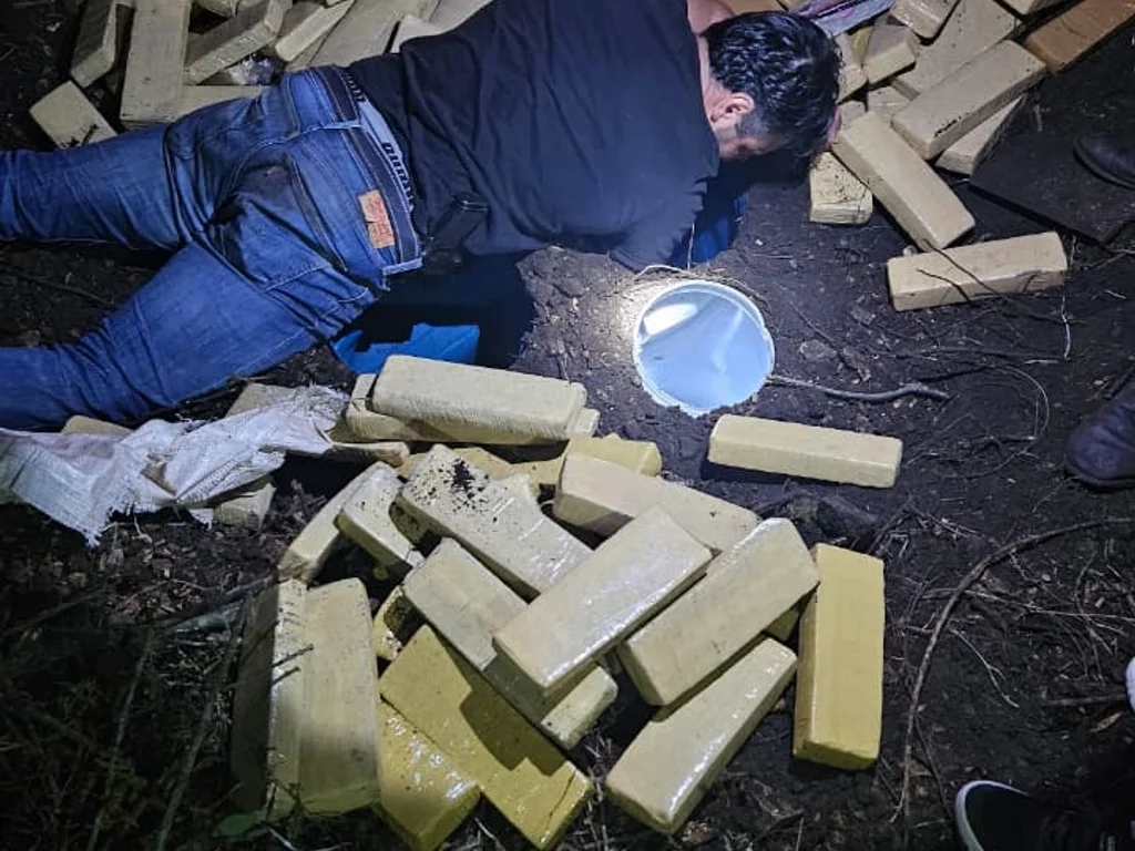 Polícia Civil apreende cerca de 90 quilos de drogas em propriedade rural