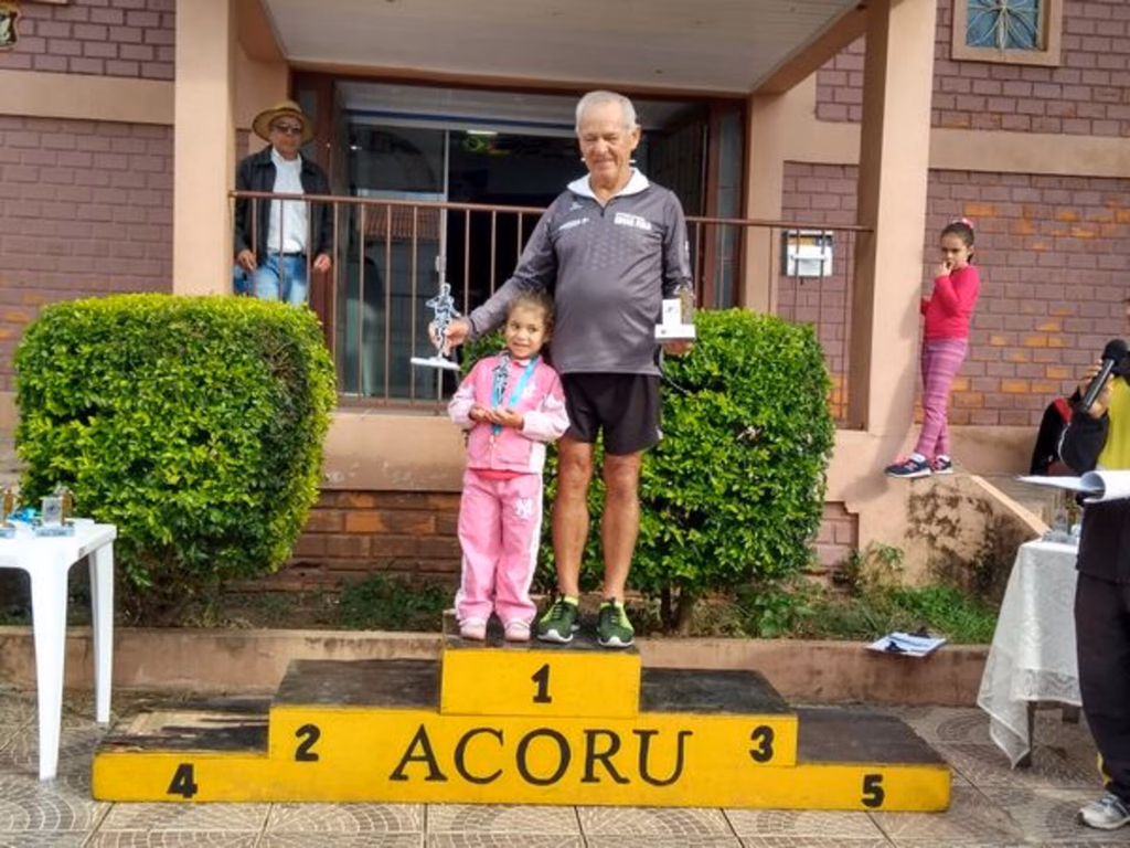 Rústica Luz para os Povos homenageia Igreja e Santa Casa