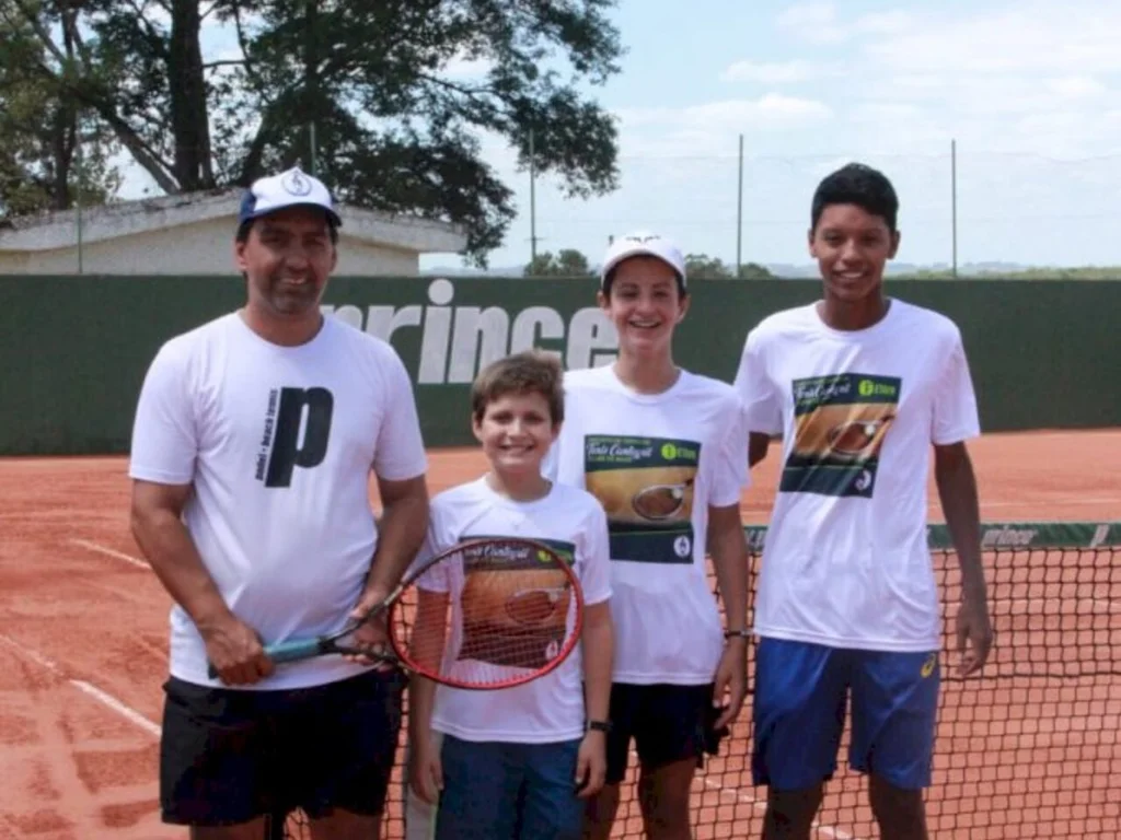 Tenistas intensificam preparação para Circuito Sul Brasileiro Infanto Juvenil