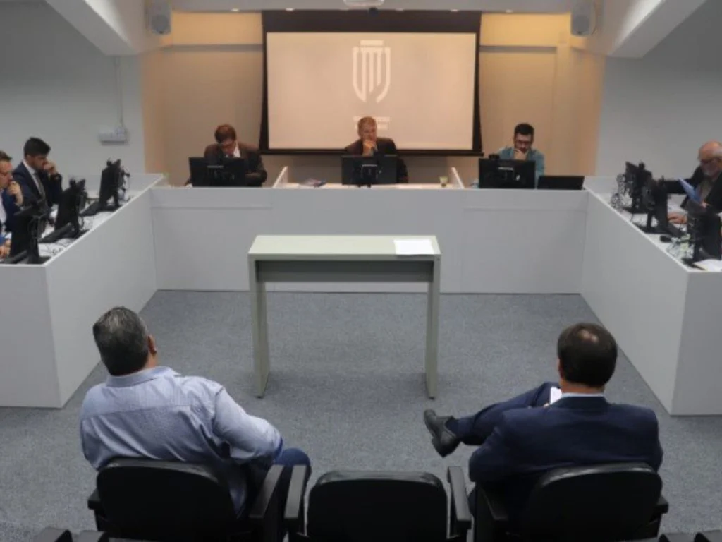 Apenas mulheres e crianças podem entrar nos jogos até o fim do quadrangular da morte