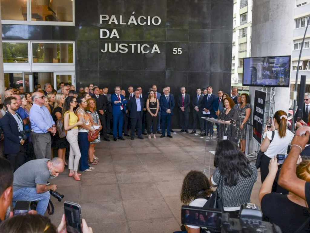 ‘Traidor da Constituição é traidor da Pátria’