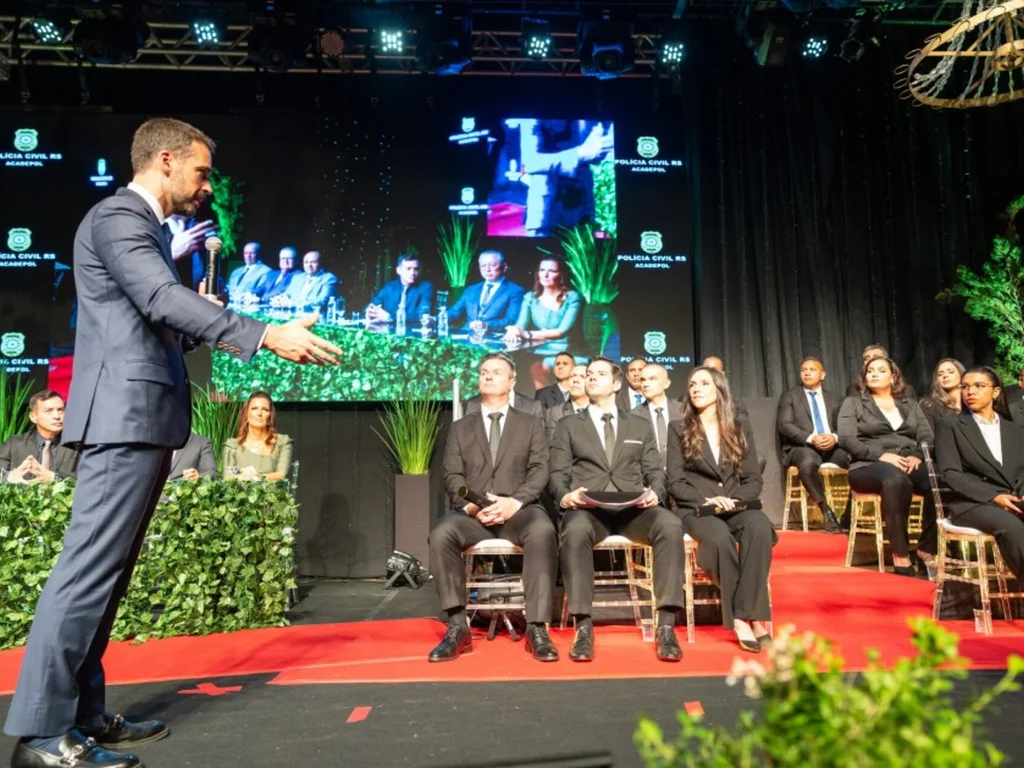 Polícia Civil empossa novos delegados