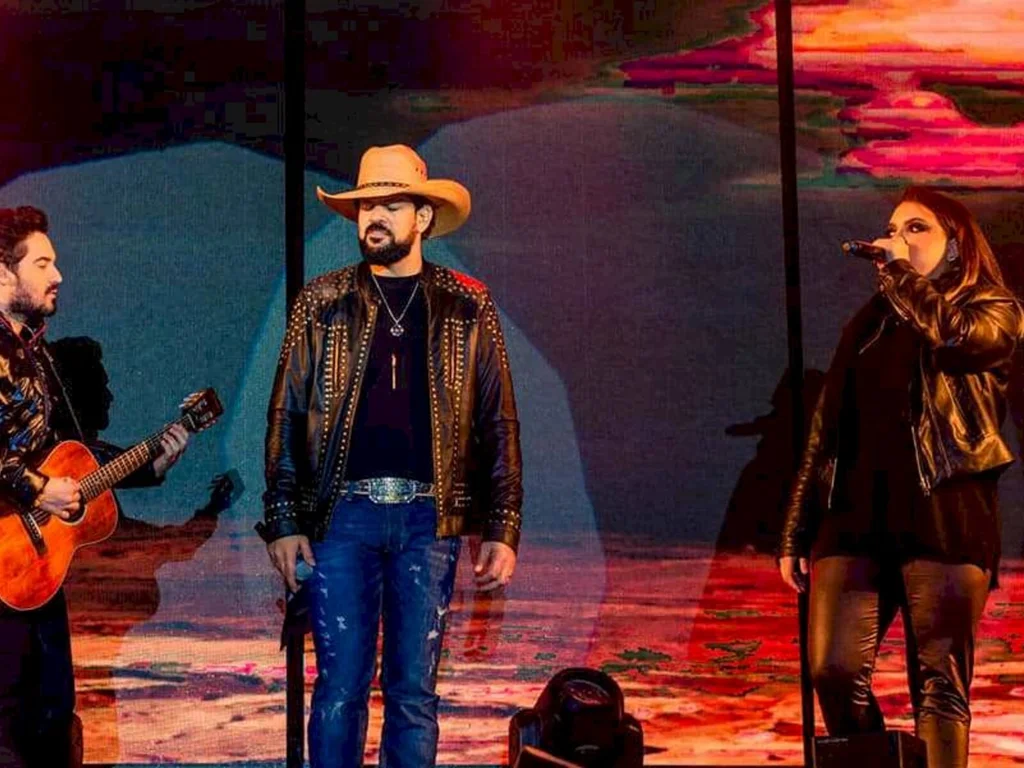 Bageense no palco com Fernando e Sorocaba