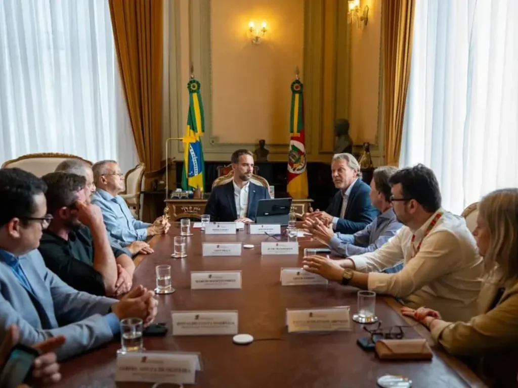 Lideranças participam de audiência com governador sobre a ERS-265