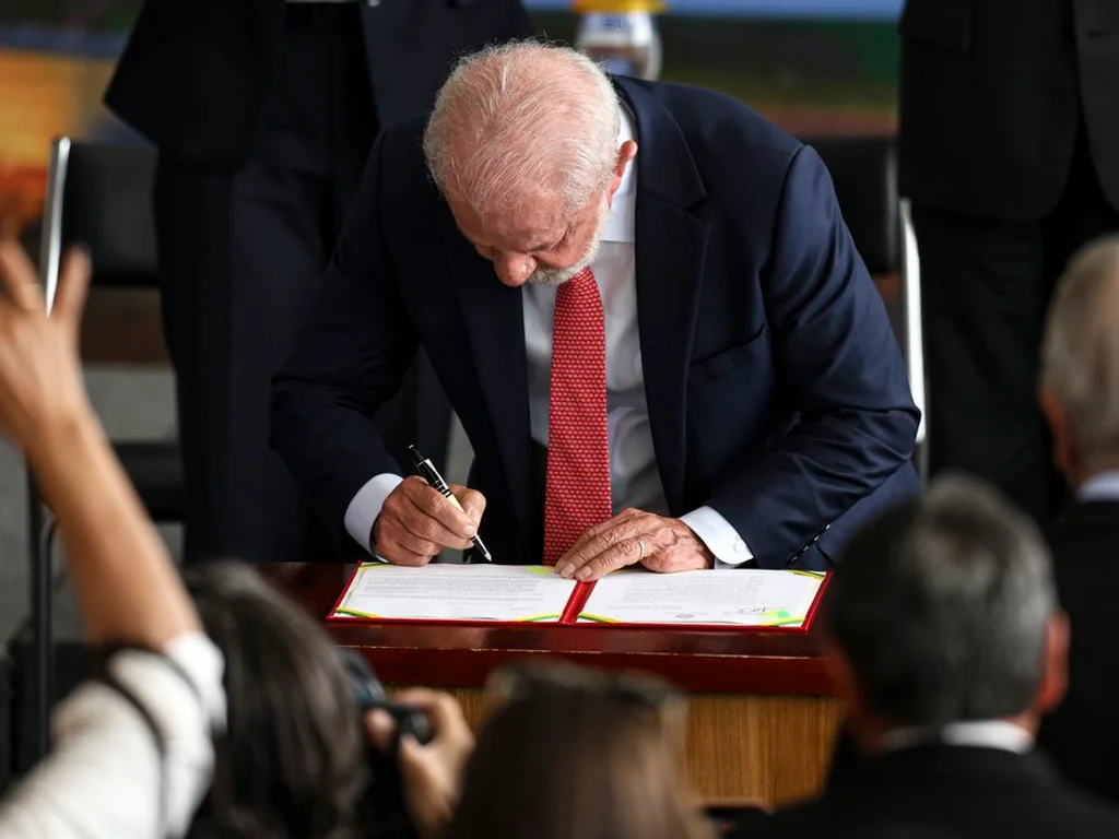 Veto impede redução de penas para condenados do 8 de janeiro