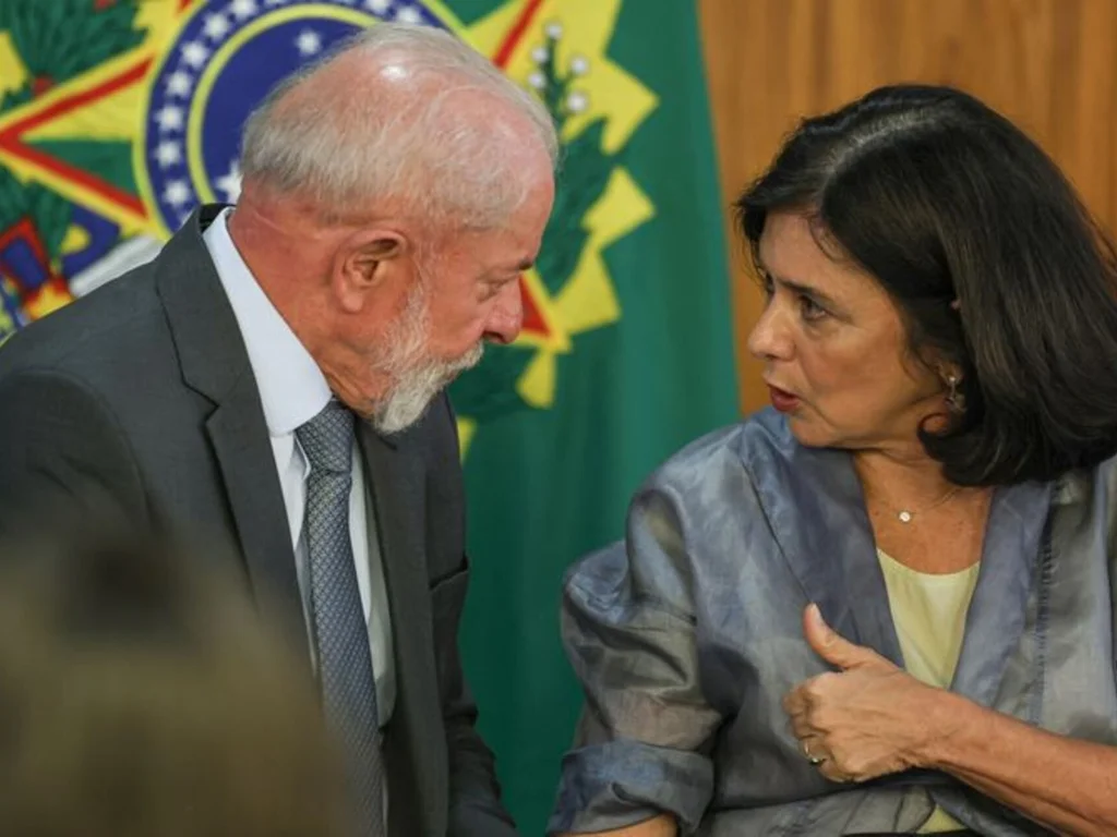 Nísia Trindade é substituída no Ministério da Saúde