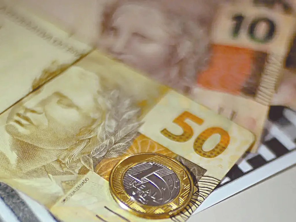 Pesquisa aponta queda no endividamento do consumidor