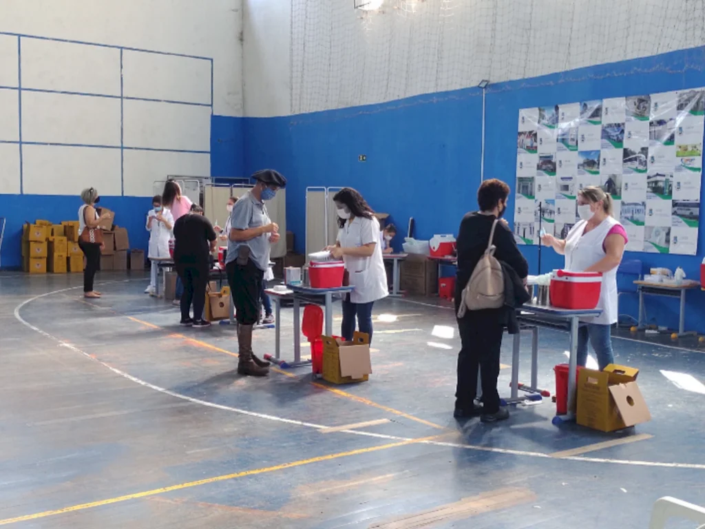 CoronaVac será aplicada somente aos sábados