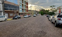 Assassino usa celular dentro do Presídio para debochar da Justiça