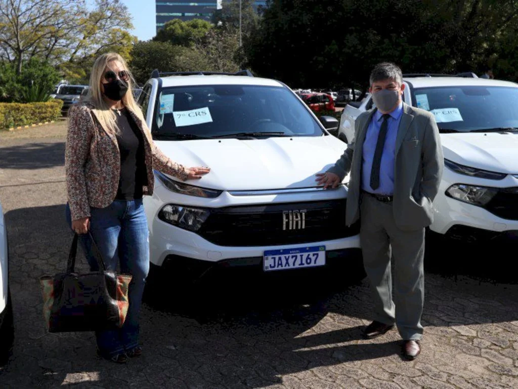 Coordenadoria regional de Saúde  recebe veículo